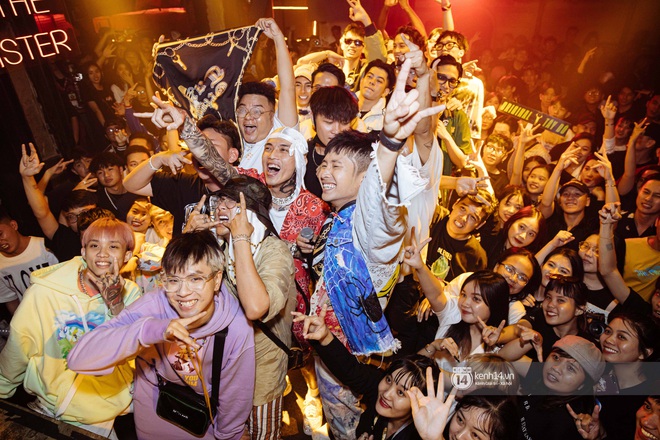 Nguyên gang OTD chơi lớn tặng iPhone 12 mừng sinh nhật Lăng LD, hai thí sinh Rap Việt bất ngờ đến góp vui - Ảnh 2. Nguyên gang OTD chơi lớn tặng iPhone 12 mừng sinh nhật Lăng LD, hai thí sinh Rap Việt bất ngờ đến góp vui - Ảnh 2.