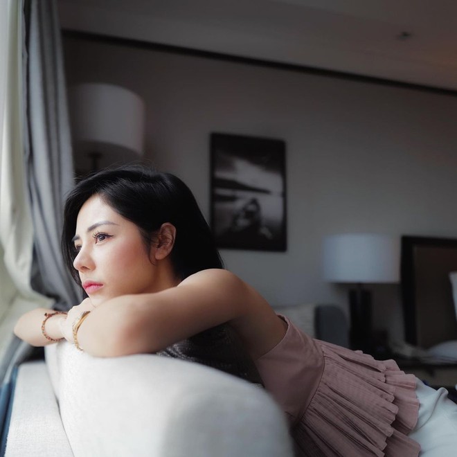 Vừa công khai hẹn hò, bạn gái hơn Huỳnh Anh 6 tuổi đã để lộ luôn cả kế hoạch đám cưới? - Ảnh 4. Vừa công khai hẹn hò, bạn gái hơn Huỳnh Anh 6 tuổi đã để lộ luôn cả kế hoạch đám cưới? - Ảnh 4.
