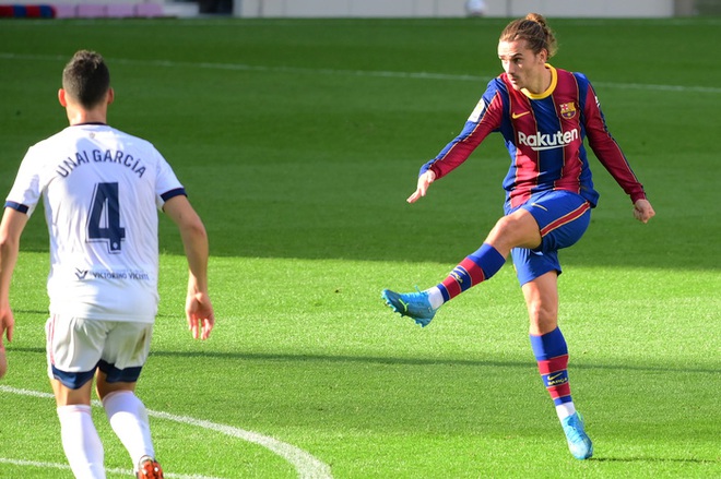 Barca đại thắng 4-0, Messi ghi bàn và mặc chiếc áo tri ân Maradona - Ảnh 6.