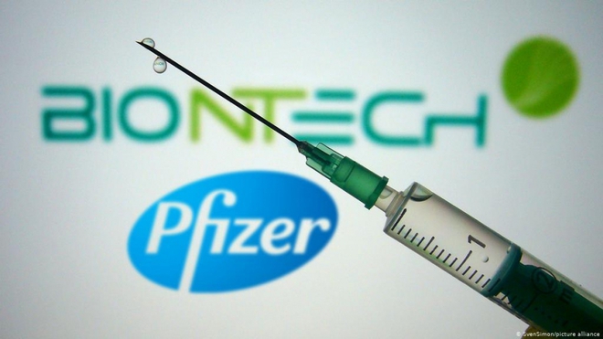 Tin tặc xâm nhập dữ liệu vaccine Covid-19 của hãng dược BioNTech/Pfizer - Ảnh 1.