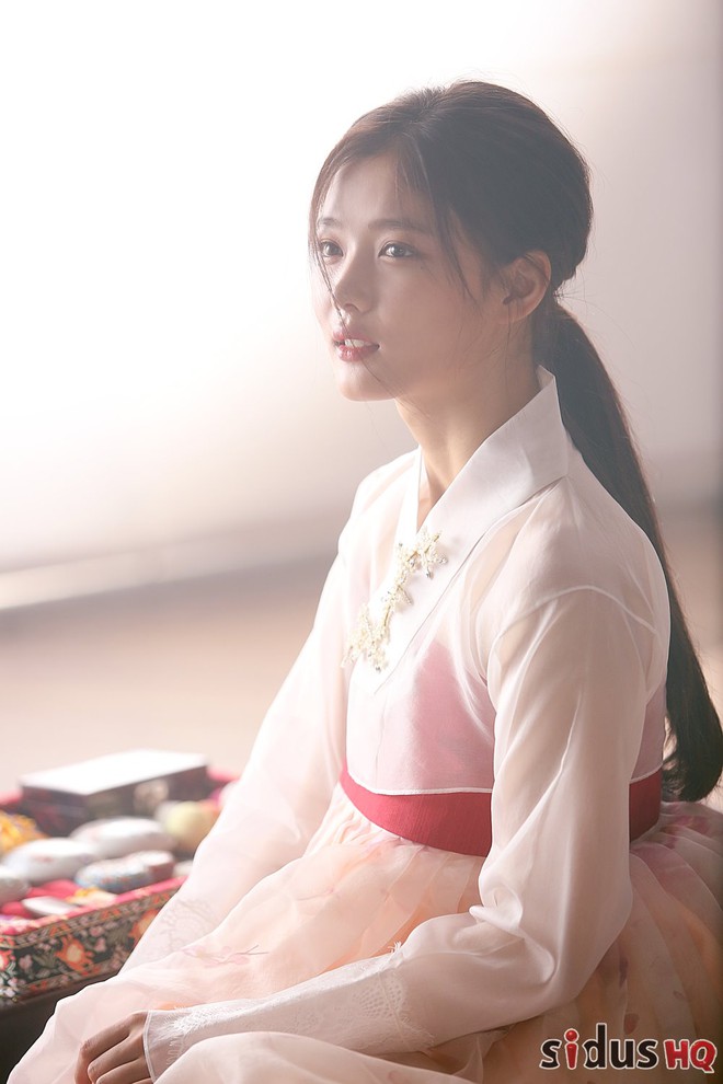 Ahn Hyo Seop chốt k&egrave;o bom tấn cổ trang, nối lại duy&ecirc;n nợ lỡ l&agrave;ng với Kim Yoo Jung 2 năm trước? - Ảnh 4.
