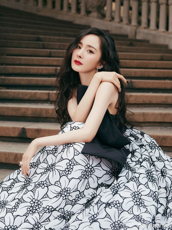 DRESS UP - "Nên đuổi ngay stylist của cô đi!" - timdamdep.com 5 photo 1 16076007094891527371550 16076549895511890265983
