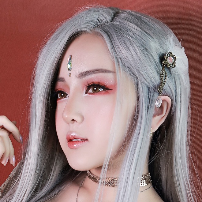 Chiêm ngưỡng những bộ ảnh cosplay bắt mắt của Trang Đỗ Bít Tết, nàng coser cực kỳ gợi cảm với vòng một khủng - Ảnh 10.