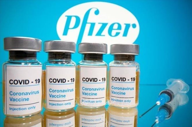 FDA cấp quyền sử dụng khẩn cấp vaccine ngừa COVID-19 của Pfizer  - Ảnh 1.
