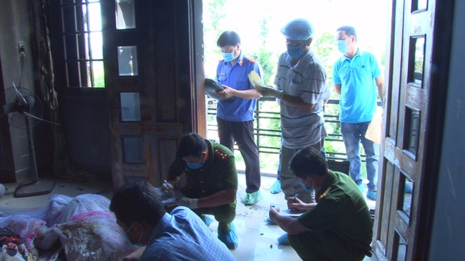 Khẩn trương truy t&igrave;m đối tượng ch&eacute;m 3 người bị thương, đốt chết 1 người - Ảnh 1.