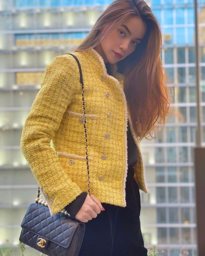 Ng&agrave;y n&agrave;o c&ograve;n lạc lối giữa đồ hiệu, Phượng Chanel giờ cũng cao tay chẳng k&eacute;m H&agrave; Hồ khi đụng h&agrave;ng d&ugrave; diện đồ đối nghịch - Ảnh 3.