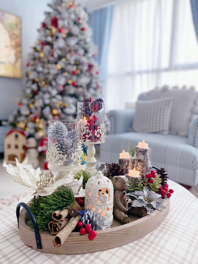 Hot mom trang trí nhà Giáng sinh: Cây thông và bàn tiệc hoành tráng khiến ai nấy đều ghen tị vì vừa đảm vừa khéo - Ảnh 4.