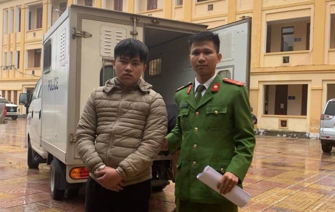 Đ&acirc;m vợ h&agrave;ng x&oacute;m trọng thương - Ảnh 1.
