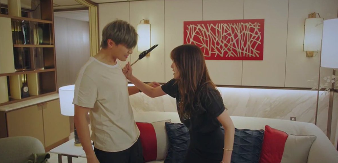 Fan Penthouse ship ngang ngược mẹ ruột - anh nu&ocirc;i của gia sư xấu số v&igrave; l&iacute; do: Th&igrave; cũng kh&ocirc;ng c&ugrave;ng huyết thống m&agrave;! - Ảnh 1.