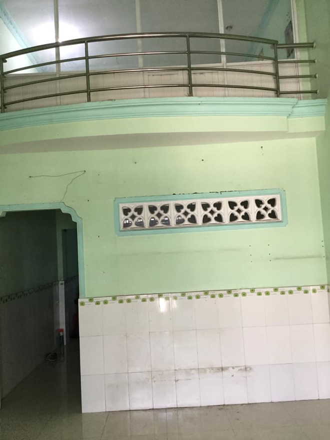 Pha cải tạo nh&agrave; cấp 4 đi v&agrave;o l&ograve;ng người, điểm nhấn chiếc cổng đ&atilde; khiến x&oacute;m l&agrave;ng đi từ ch&ecirc; bai sang ghen tị - Ảnh 2.