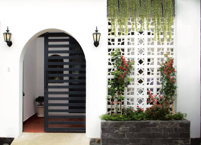 Pha cải tạo nh&agrave; cấp 4 đi v&agrave;o l&ograve;ng người, điểm nhấn chiếc cổng đ&atilde; khiến x&oacute;m l&agrave;ng đi từ ch&ecirc; bai sang ghen tị - Ảnh 13.