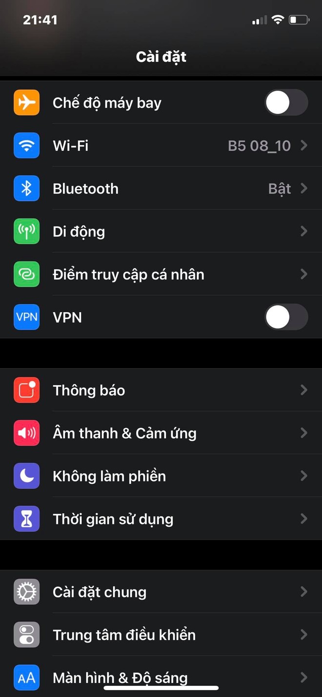 Cách bật cảnh báo tiếng ồn trên iPhone, tránh bị đau tai khi nghe nhạc quá lớn - Ảnh 1.