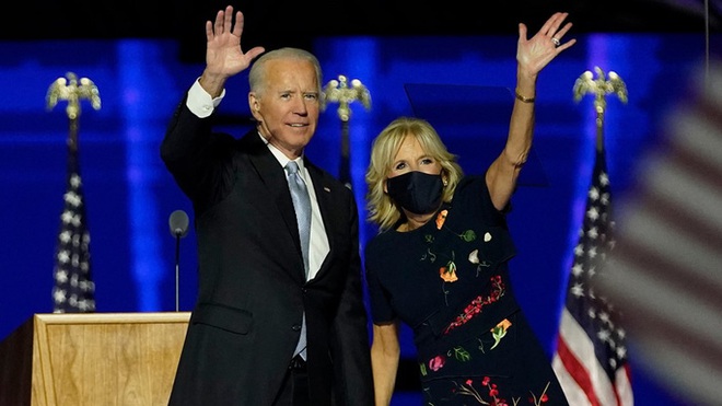 V&igrave; sao &ocirc;ng Biden v&agrave; b&agrave; Harris kh&ocirc;ng ti&ecirc;m vắc-xin Covid-19 c&ugrave;ng l&uacute;c? - Ảnh 1.