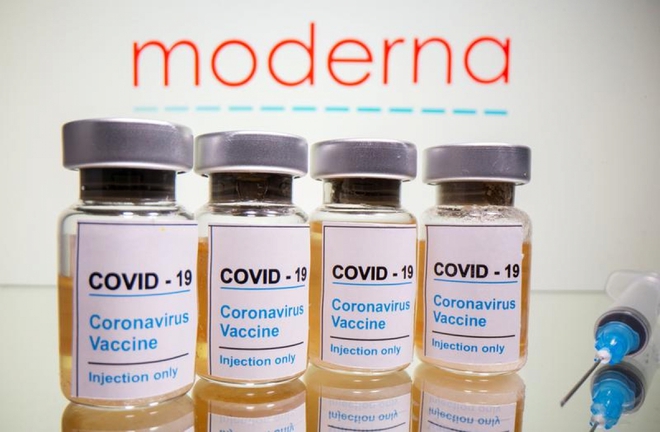Mỹ phê duyệt việc sử dụng vaccine Covid-19 của Moderna cho các phi công - Ảnh 1.