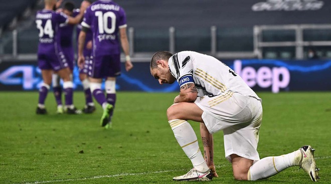Ronaldo bất lực, Juventus thảm bại trong trận đấu cuối cùng của năm 2020 - Ảnh 7.