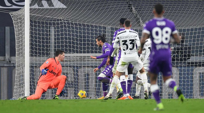 Ronaldo bất lực, Juventus thảm bại trong trận đấu cuối cùng của năm 2020 - Ảnh 8.