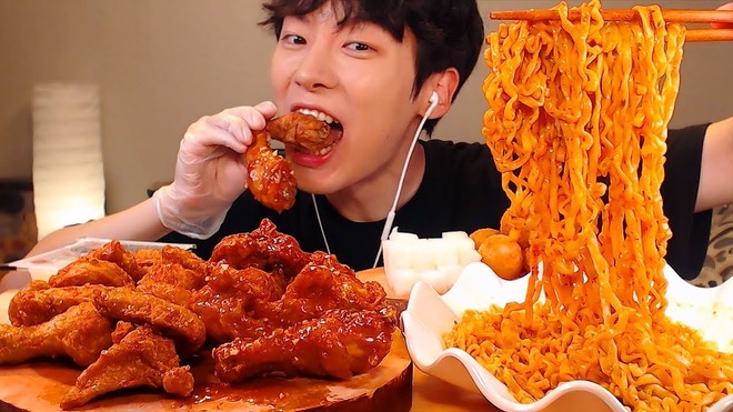 Livestream, TikTok và mukbang vụt sáng trở thành ngôi sao MXH năm 2020 - trò tiêu khiển giúp kết nối con người nhưng ẩn chứa hệ lụy không ngờ - Ảnh 10.