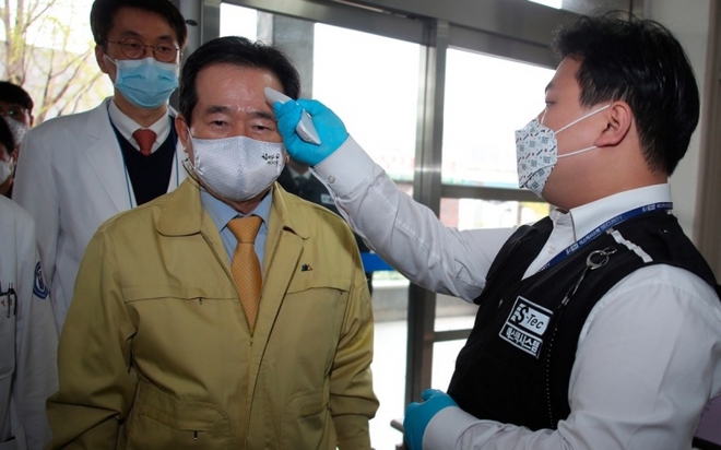 Hàn Quốc ghi nhận các ca đầu tiên nhiễm biến chủng của virus SARS-CoV-2 - Ảnh 1.