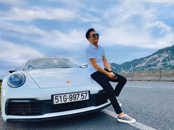 Từ ng&agrave;y lấy được vợ đẹp, Cường Đ&ocirc; La l&ecirc;n đời phong c&aacute;ch, ăn mặc chất lừ như thanh ni&ecirc;n chưa vợ - Ảnh 4.