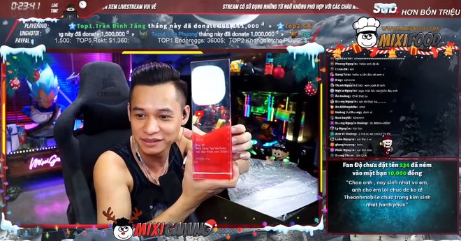 Chẳng những lọt top 10 nh&agrave; s&aacute;ng tạo nổi bật nhất YouTube năm 2020, Độ Mixi c&ograve;n khiến h&agrave;ng loạt ca sĩ ghen tị với một giải thưởng kh&aacute;c - Ảnh 2.