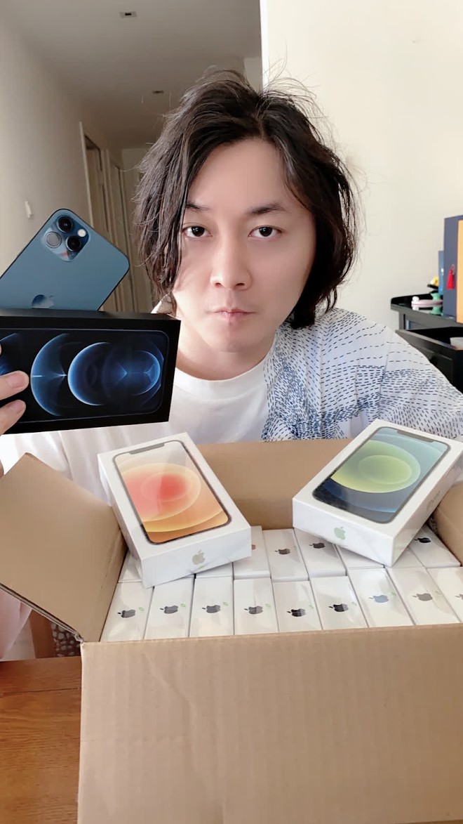 Góc chơi lớn: streamer tặng fans một núi iPhone 12 và vô số quà tặng với giá trị lên đến 50 tỷ - Ảnh 7.