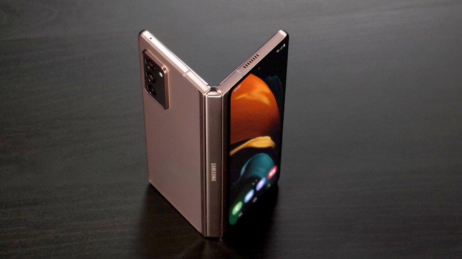 Samsung sẽ ra mắt 3 mẫu điện thoại gập vào năm 2021 - Ảnh 3.