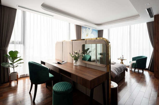 Thu&ecirc; 3 đơn vị thiết kế, decor hết 2 tỷ đồng, ng&ocirc;i nh&agrave; 150m2 c&oacute; ngay tầm nh&igrave;n &ocirc;m trọn hồ T&acirc;y - Ảnh 9.