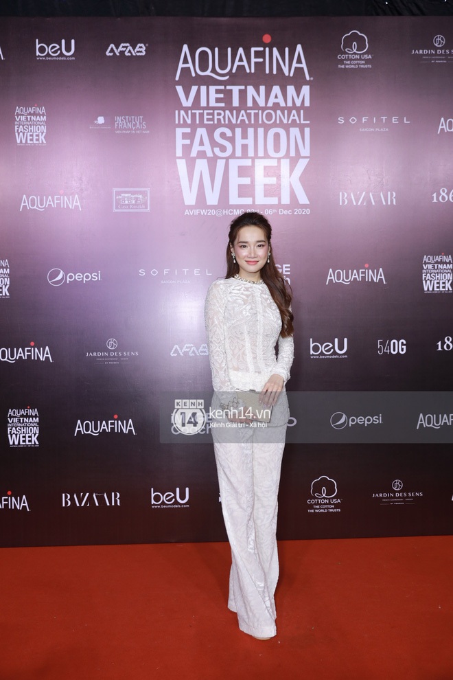 DRESS UP - Diệp Linh Châu "huỷ diệt" vòng 1, Hari Won makeup lem nhem còn Lynk Lee mặc gì thế này? - timdamdep.com 24 batch202012051851590o9a0432 160717189325981599690 1607354607227911823900
