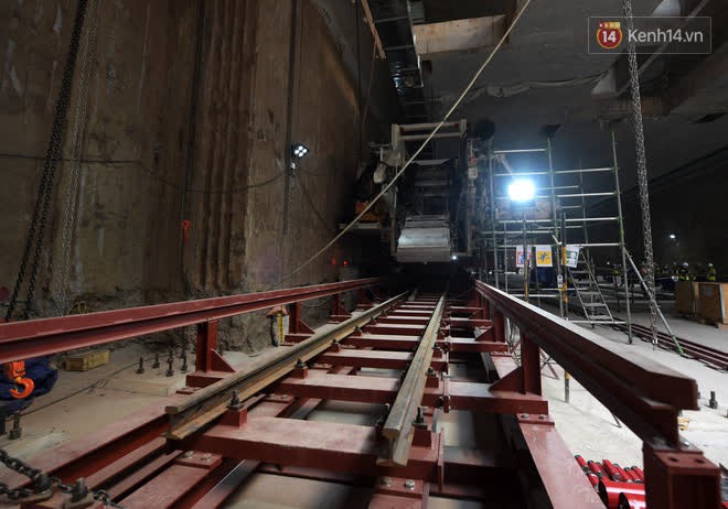 Cận cảnh si&ecirc;u m&aacute;y đ&agrave;o hầm tại dự &aacute;n đường sắt C&aacute;t Linh - Nhổn đang được lắp đặt - Ảnh 3.