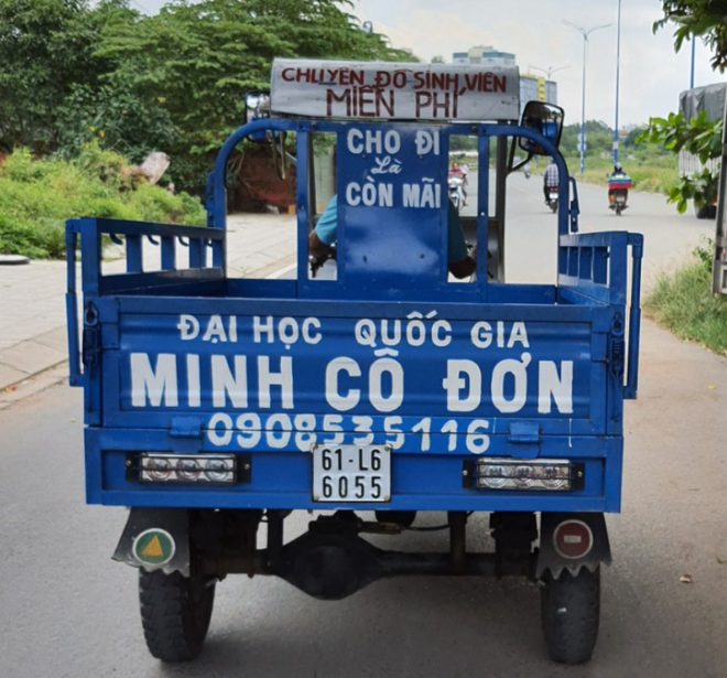 Chú Minh cô đơn ở làng Đại học bị trộm xe ba gác: Có chiếc xe chở đồ miễn phí cho sinh viên mà tụi nó cũng lấy mất - Ảnh 3.