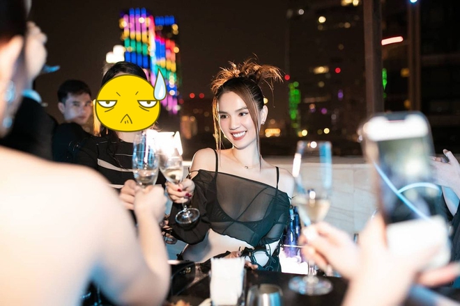 Ngọc Trinh rủ Kenshj gốc mít quậy tưng bừng đêm Countdown, bar sàn trên cao được dân chơi Sài Gòn tích cực lăng xê mùa này! - Ảnh 6.