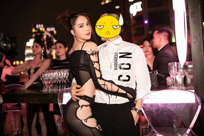 Ngọc Trinh rủ Kenshj gốc mít quậy tưng bừng đêm Countdown, bar sàn trên cao được dân chơi Sài Gòn tích cực lăng xê mùa này! - Ảnh 5.