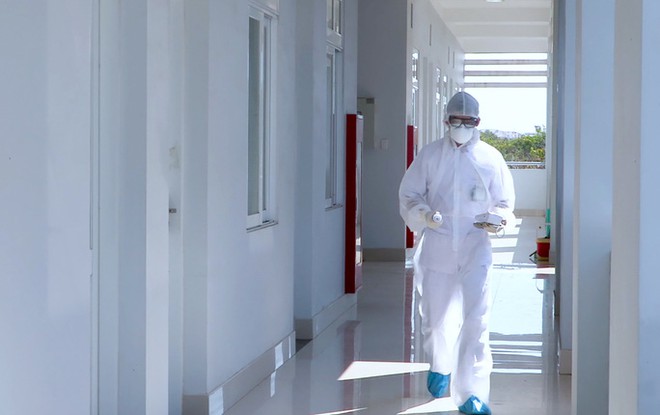 Hai mẹ con người Nga t&aacute;i dương t&iacute;nh đ&atilde; &acirc;m t&iacute;nh với SARS-CoV-2 - Ảnh 1.