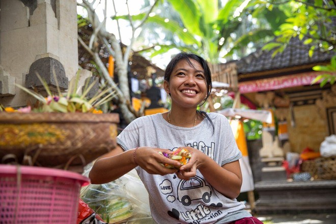 Có một địa ngục ở giữa thiên đường du lịch Bali: Nơi bệnh nhân tâm thần đang bị xiềng xích bởi tục lệ truyền thống man rợ - Ảnh 7.