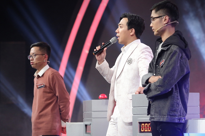 Siêu Trí Tuệ: Bất ngờ trước màn soán ngôi đi vào lịch sử của cao thủ Toán học 19 tuổi! - Ảnh 1.