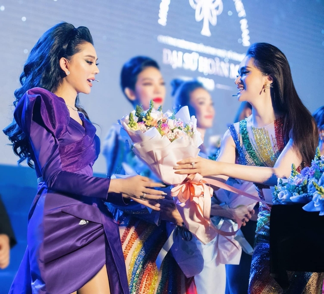 Hương Giang hóa giải hầu hết mọi hận thù trong showbiz nhờ Đại Sứ Hoàn Mỹ? - Ảnh 2.