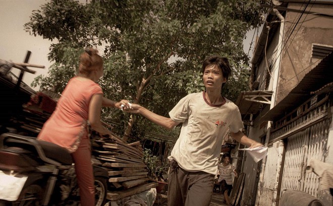 R&ograve;m: Bộ phim Việt vươn tầm quốc tế, mang đậm vẻ đẹp v&agrave; sự khốc liệt của hiện thực tới những đứa trẻ ngh&egrave;o - Ảnh 5.