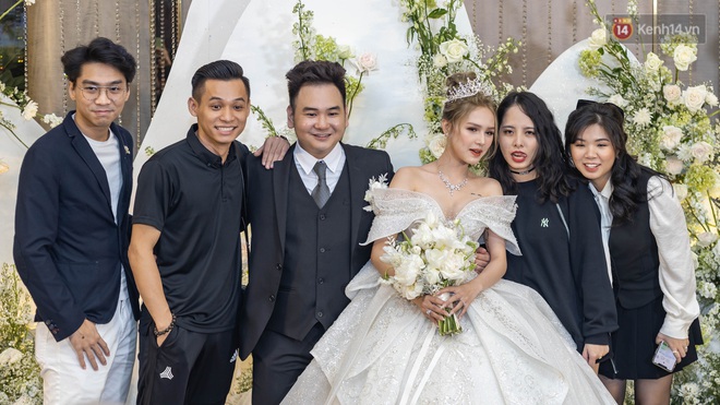 Nhìn lại làng streamer Việt năm 2020: Rình rang đám cưới khủng của Xemesis, Chim Sẻ Đi Nắng cũng bị trói chân, riêng Thảo Nari khiến nhiều fan nam tiếc nuối - Ảnh 4.