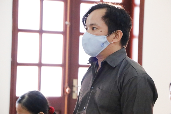 Vụ thai phụ 18 tuổi bị đánh đập dã man đến mất con: Tiếp tục trả hồ sơ để làm rõ vai trò của người mẹ khi mang thai nhi đi vứt - Ảnh 3. Vụ thai phụ 18 tuổi bị đánh đập dã man đến mất con: Tiếp tục trả hồ sơ để làm rõ vai trò của người mẹ khi mang thai nhi đi vứt - Ảnh 3.