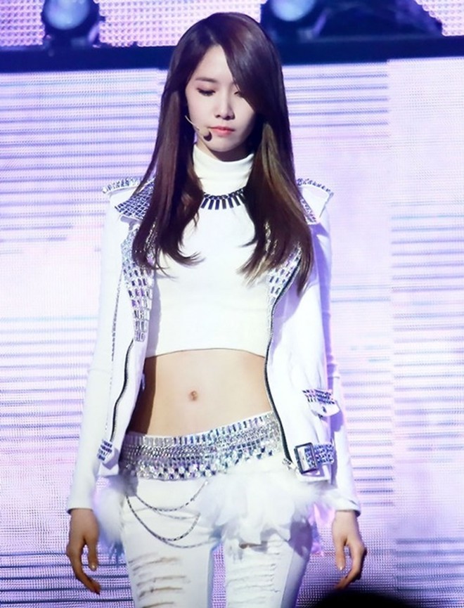Dàn nữ thần Kbiz nổi tiếng vì... trời sinh ra đã béo không nổi: Lisa xứng danh "thánh body" nhưng vẫn chưa bằng eo nhỏ kỷ lục của Seo Ye Ji - Ảnh 14. Dàn nữ thần Kbiz nổi tiếng vì... trời sinh ra đã béo không nổi: Lisa xứng danh "thánh body" nhưng vẫn chưa bằng eo nhỏ kỷ lục của Seo Ye Ji - Ảnh 14.