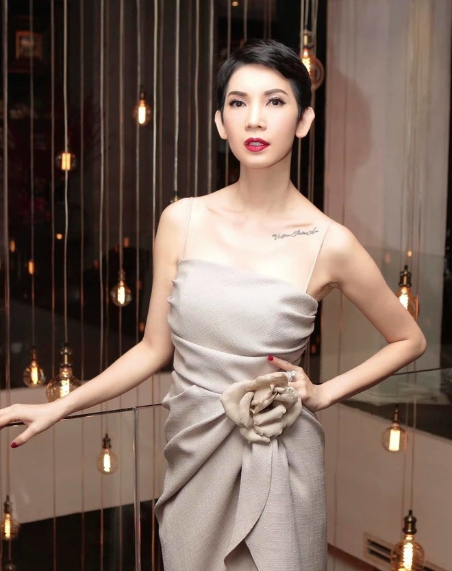 D&agrave;n sao Vbiz đồng loạt đăng status về &ldquo;tr&agrave; xanh&rdquo; sau drama T&ugrave;ng - Tr&acirc;m: Th&aacute;i Trinh gợi nhớ chuyện cũ, Tr&agrave; Ngọc bỗng bị tấn c&ocirc;ng - Ảnh 7.