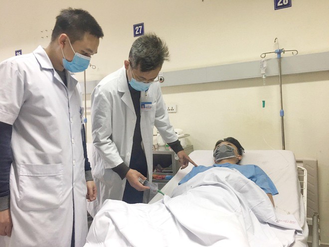 Thiếu niên 16 tuổi vỡ tinh hoàn trong lúc tranh chấp bóng chuyền - Ảnh 1. Thiếu niên 16 tuổi vỡ tinh hoàn trong lúc tranh chấp bóng chuyền - Ảnh 1.