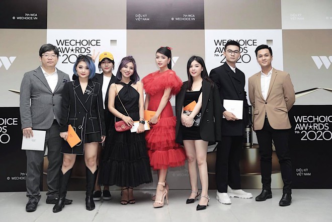 Ngắm nhan sắc và thần thái dàn mỹ nữ làng game tại thảm đỏ WeChoice Awards 2020: Xứng đáng cực phẩm! - Ảnh 7.