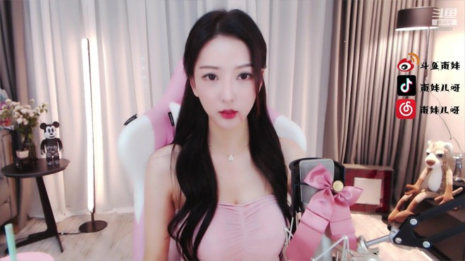 Ra giá 7 triệu đồng để được add friend, nữ streamer với gần 2 triệu follower trở mặt khi bị fan đặt câu hỏi cực gắt - Ảnh 3.