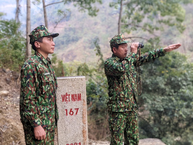 Cận cảnh cuộc sống của bộ đội biên phòng dưới cái rét cắt da cắt thịt nơi địa đầu Tổ quốc - Ảnh 9.