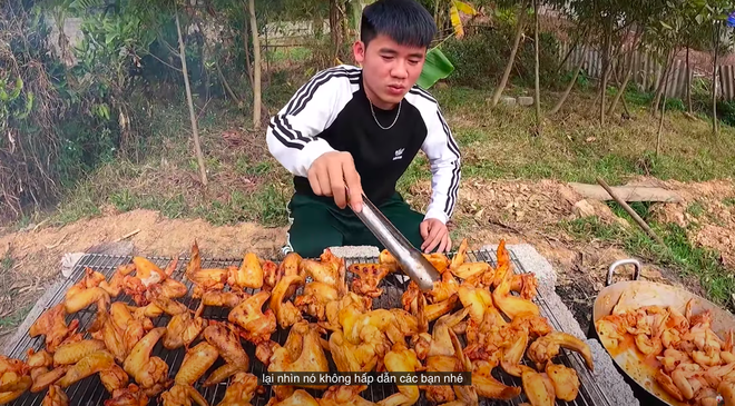 Con trai bà Tân sau khi bị dân mạng tố “bốc phét” liền ngầm có động thái sửa đổi trong vlog mới, nhưng liệu có trót lọt? - Ảnh 4.