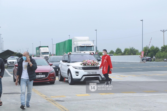 Đúng "phút 89" nhà trai đành bất lực quay về, không thể vào Quảng Ninh đón dâu do dịch Covid-19 - Ảnh 3.