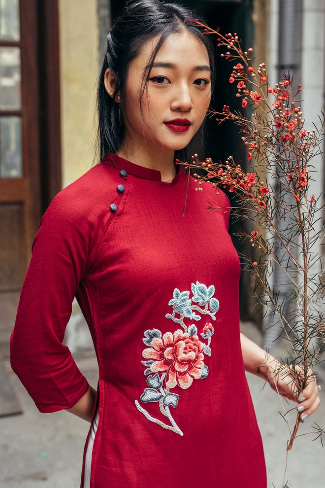 Sương sương đã có 4 trend áo dài hot hit của năm nay, update theo là đảm bảo bạn đủ xinh đẹp đón Tết - Ảnh 4. Sương sương đã có 4 trend áo dài hot hit của năm nay, update theo là đảm bảo bạn đủ xinh đẹp đón Tết - Ảnh 4.