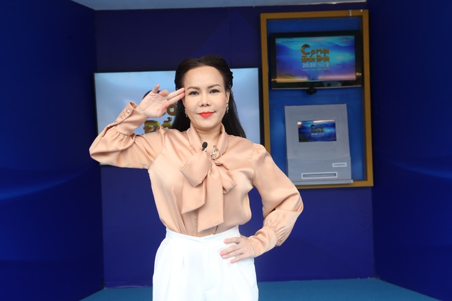 Nghệ sĩ Việt Hương phải tiêm dịch giảm đau đầu gối, chịu lạnh 10 độ để quay show truyền hình - Ảnh 3.