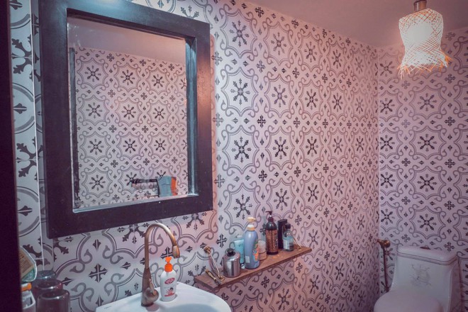 Đi xem hơn 30 c&aacute;i, đ&ocirc;i vợ chồng chốt được căn nh&agrave; vừa cổ vừa sang, m&ecirc; nhất l&agrave; gạc-măng-r&ecirc; v&agrave; tủ ch&egrave; - Ảnh 8.